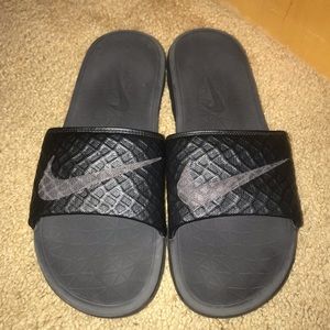 Nike Men's Benassi Solarsoft 2 Slides